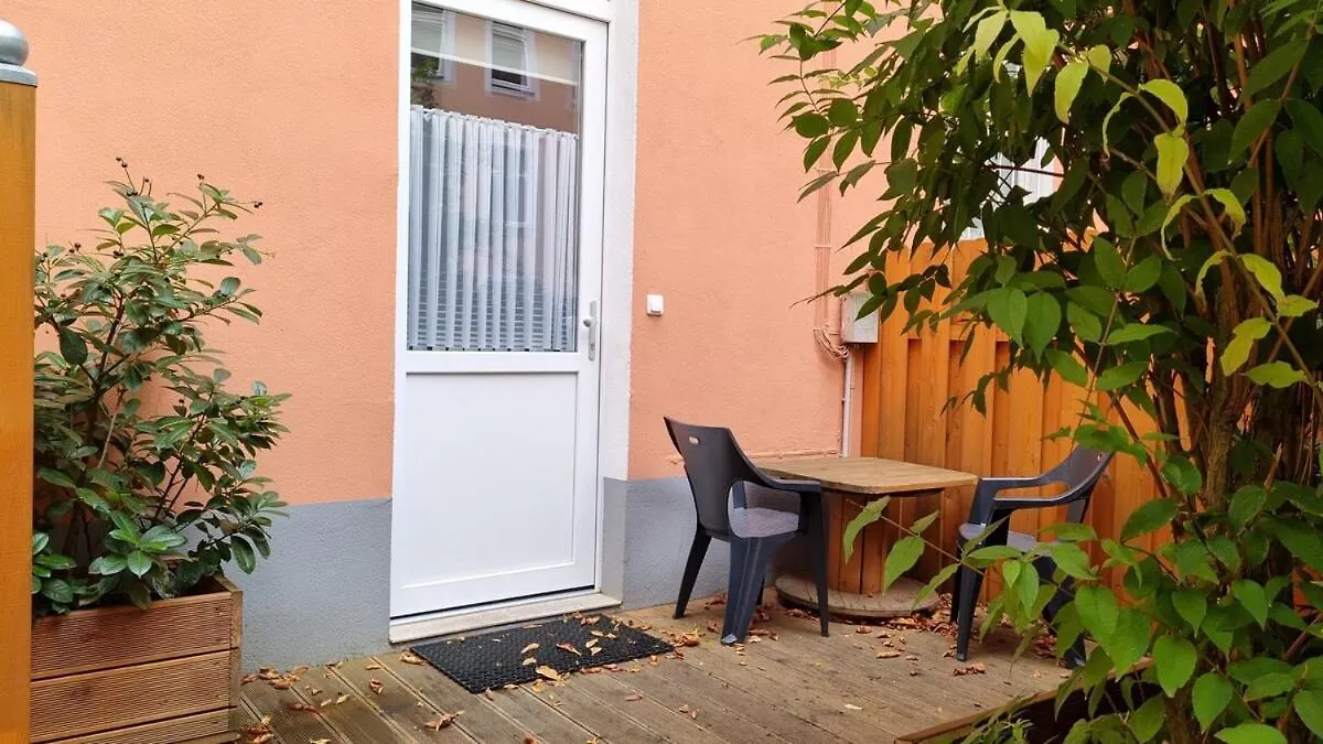 Green Apartment Km3 Studio With Terrace Berlin